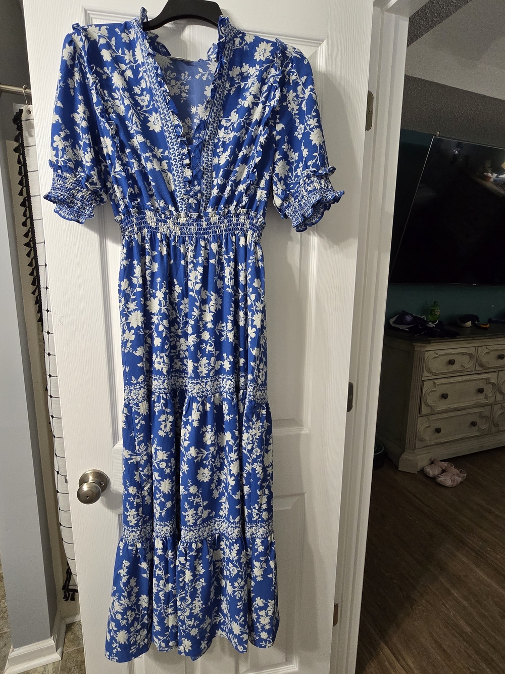 Max Studio London Blue Floral Dress - Picture 2 of 3